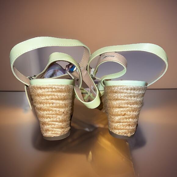 Sold - Picture 5 of 8